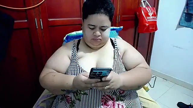 Snapshot of hotlesby4uxxx chatting on 05.25.26 hotlesby4uxxx online show from 05.25.26