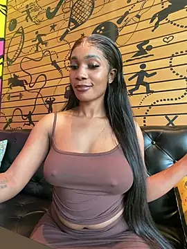 Snapshot of __Nessa__ chatting on 06.18.26 Nessa online show from 06.18.26