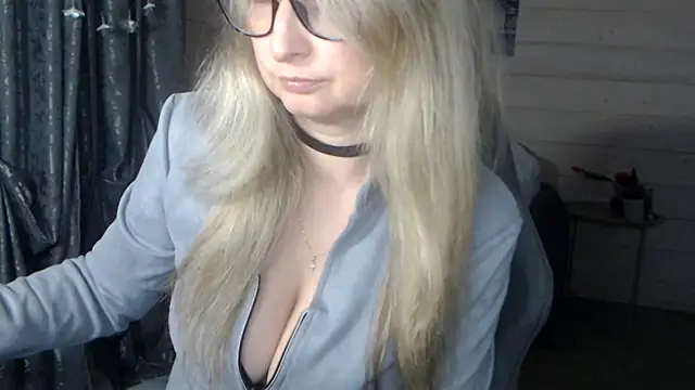 RubiLakros online show from 10.31.25