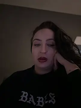 Snapshot of itsCassie chatting on 03.17.25 itsCassie online show from 03.17.25