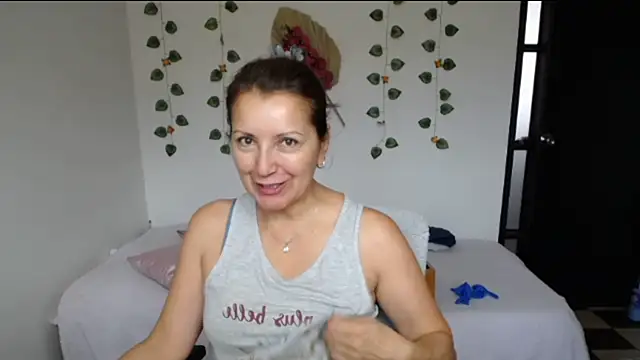 Snapshot of Sofi_5249_ chatting on 07.21.26 Sofi 5249 online show from 07.21.26