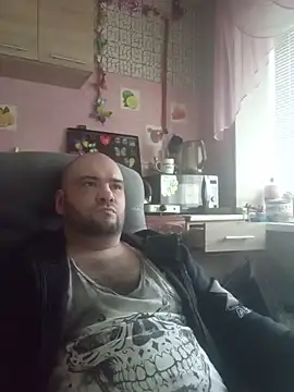 Snapshot of scuban87 chatting on 04.03.26 scuban87 online show from 04.03.26