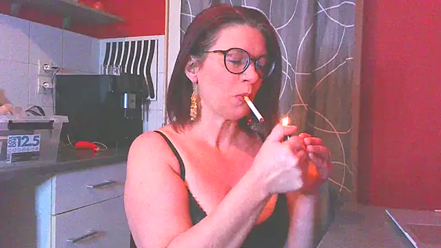 Snapshot of jennylovence chatting on 02.15.25 jennylovence online show from 02.15.25