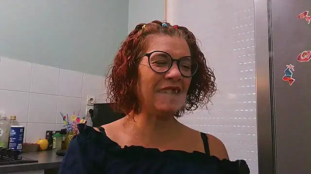 Snapshot of jennylovence chatting on 10.02.25 jennylovence online show from 10.02.25