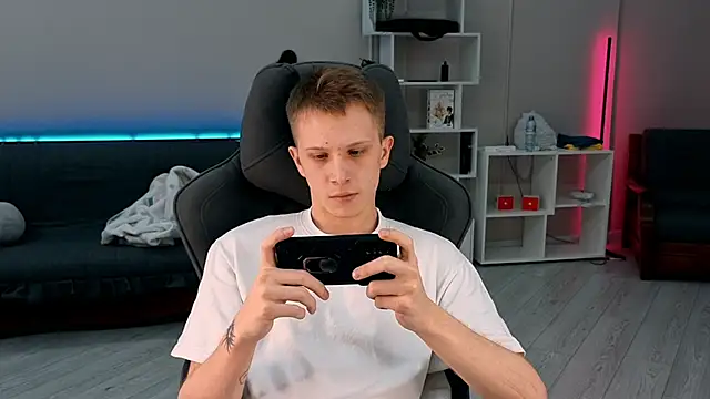 arlekincrop online show from 09.23.25