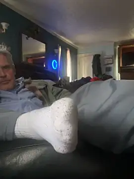 Snapshot of ruffdiamond chatting on 11.28.25 ruffdiamond online show from 11.28.25