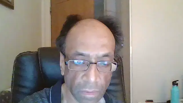 Snapshot of rauncher1 chatting on 02.26.26 rauncher1 online show from 02.26.26