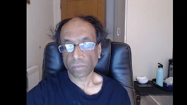 Snapshot of rauncher1 chatting on 06.05.26 rauncher1 online show from 06.05.26