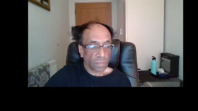 Snapshot of rauncher1 chatting on 06.16.26 rauncher1 online show from 06.16.26