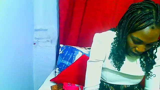 Snapshot of freaky_naughty chatting on 05.25.26 freaky naughty online show from 05.25.26