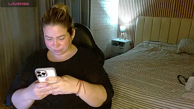 bella savati online show from 11.25.25