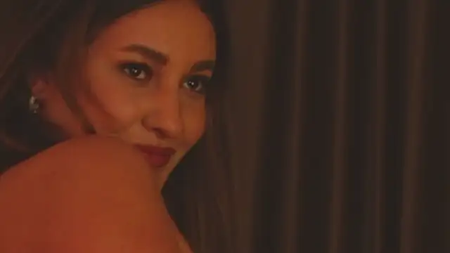 YaaraCollins online show from 02.09.25