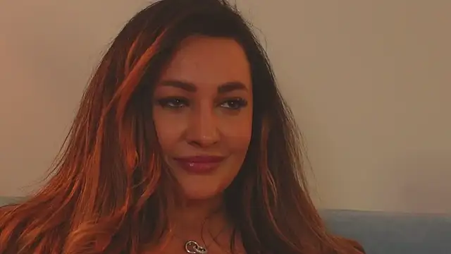 YaaraCollins online show from 03.08.25