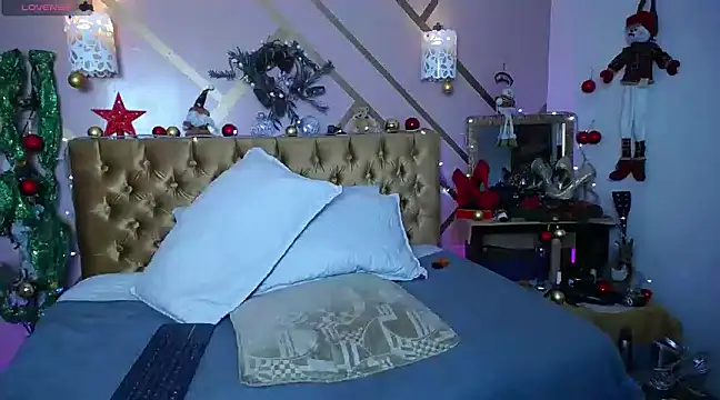 Snapshot of dove_mature chatting on 12.31.24 dove mature online show from 12.31.24