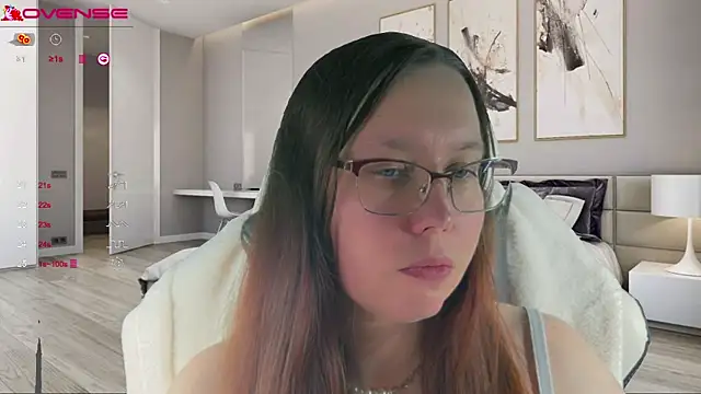 Snapshot of Victoria_Romans chatting on 10.04.25 Victoria Romans online show from 10.04.25