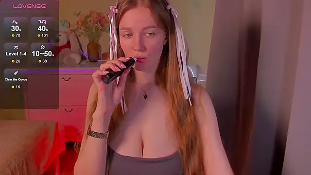 SweetMilkis online show from 04.24.26