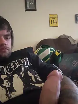 Snapshot of cumgitsumdic chatting on 11.18.25 cumgitsumdic online show from 11.18.25