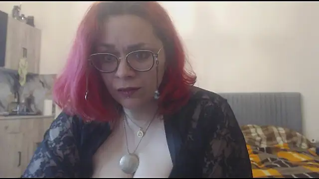 Snapshot of BoobliciousNat chatting on 10.03.25 BoobliciousNat online show from 10.03.25