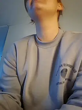 Snapshot of Cutegirlforyou chatting on 12.04.25 Cutegirlforyou online show from 12.04.25