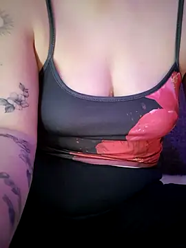 Snapshot of Cutegirlforyou chatting on 04.10.26 Cutegirlforyou online show from 04.10.26