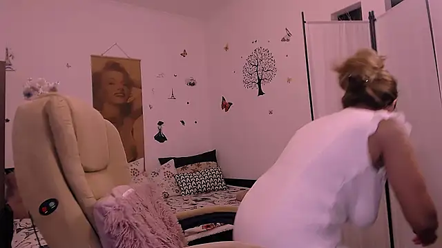 elacoquette online show from 03.03.25