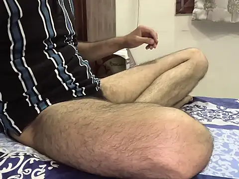 Snapshot of brownie_cake_cb chatting on 04.15.26 brownie cake cb online show from 04.15.26