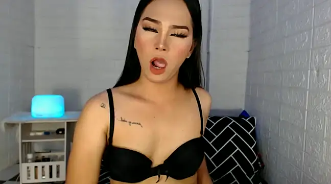 urnaughtydolly69 online show from 01.29.25