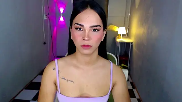 urnaughtydolly69 online show from 06.17.26