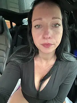 Viola Beck online show from 02.07.26