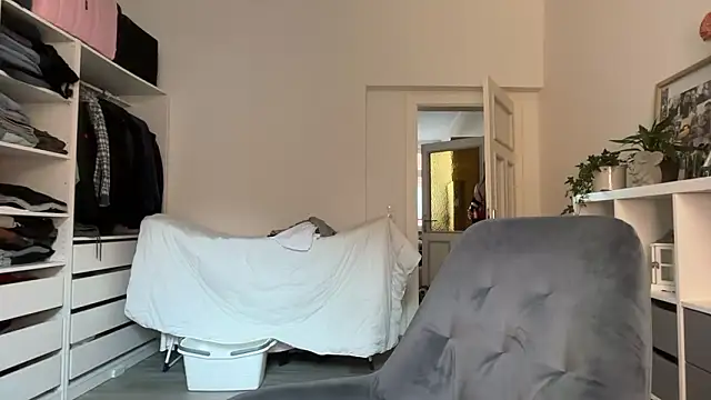 Viola Beck online show from 03.06.26