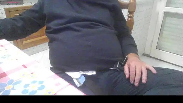 Snapshot of polloiw chatting on 01.10.26 polloiw online show from 01.10.26