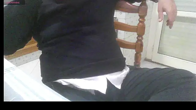 Snapshot of polloiw chatting on 02.25.26 polloiw online show from 02.25.26