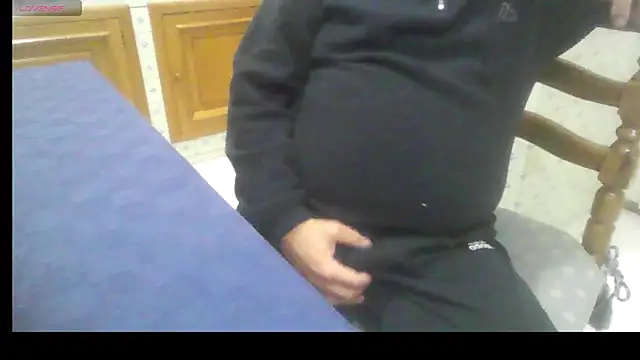 Snapshot of polloiw chatting on 03.03.26 polloiw online show from 03.03.26