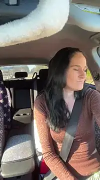 lolabunny9 online show from 01.25.25