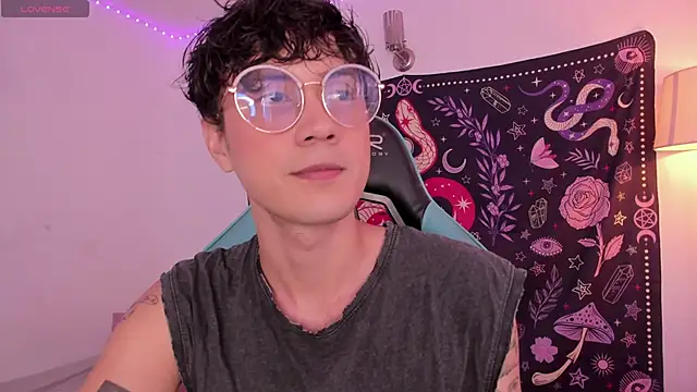 LeaneSeb online show from 12.14.24