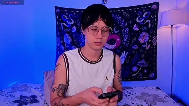 LeaneSeb online show from 02.28.25