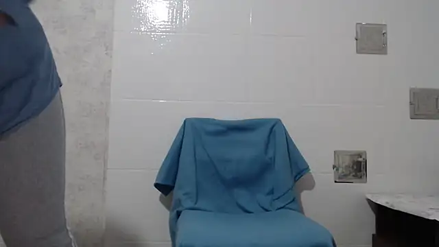 Miss Night21 online show from 11.22.25