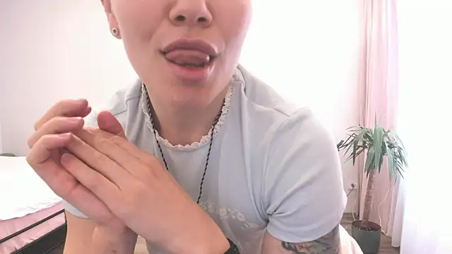 Snapshot of Alexisweet chatting on 05.22.26 Alexisweet online show from 05.22.26