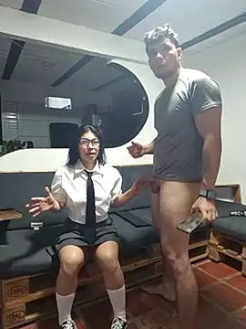 Snapshot of venusandzeus@xh chatting on 07.07.26 venusandzeusxh online show from 07.07.26