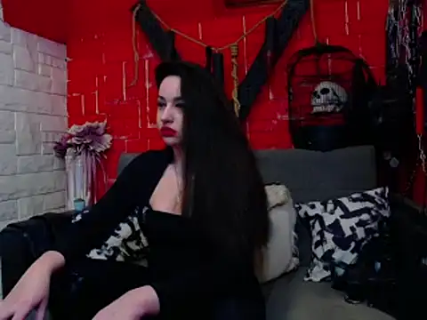 Snapshot of MistressRachelle chatting on 12.31.24 MistressRachelle online show from 12.31.24