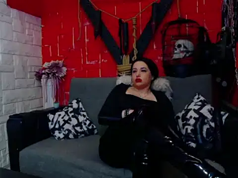 Snapshot of MistressRachelle chatting on 01.29.25 MistressRachelle online show from 01.29.25