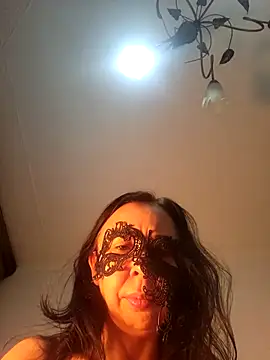 Snapshot of LAURAFOCOSA chatting on 01.18.25 LAURAFOCOSA online show from 01.18.25