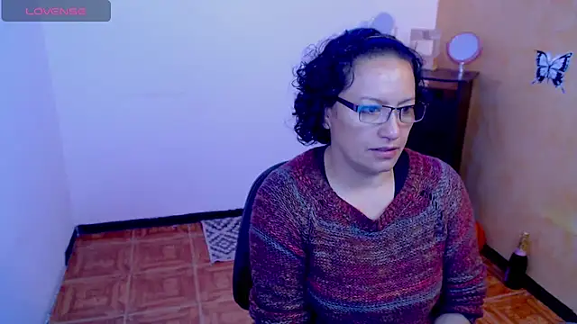 scarlet wet online show from 12.04.24