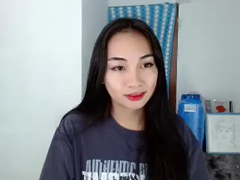 SweetLilly 18 online show from 12.07.24