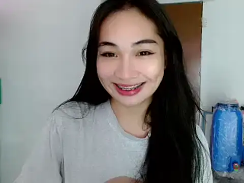 SweetLilly 18 online show from 01.21.25