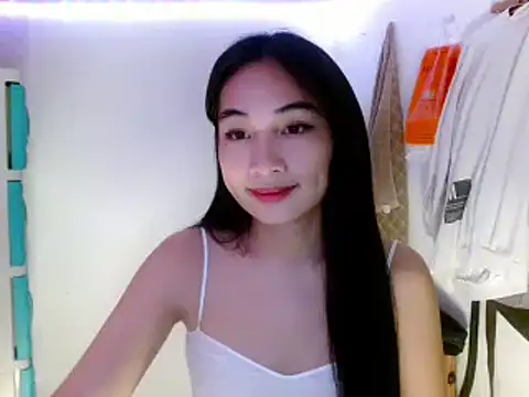 SweetLilly 18 online show from 03.12.25