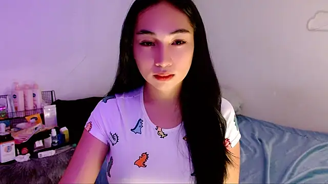 SweetLilly 18 online show from 09.27.25