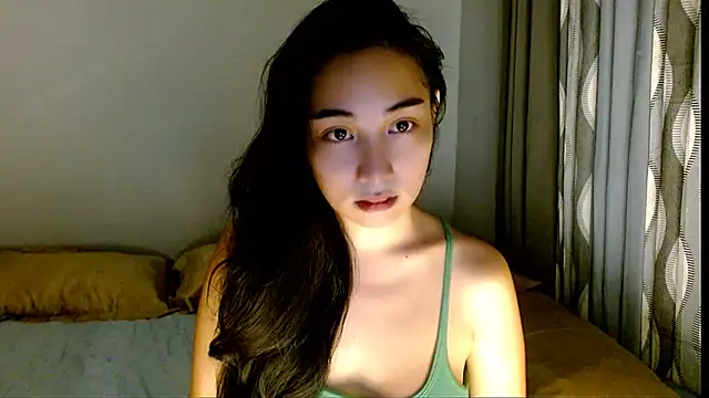 SweetLilly 18 online show from 04.12.26