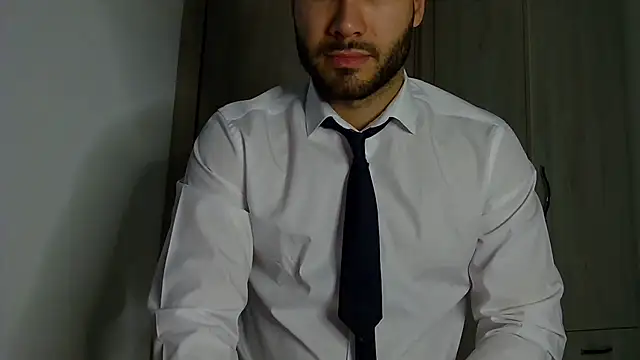 Justynn1 online show from 10.29.25