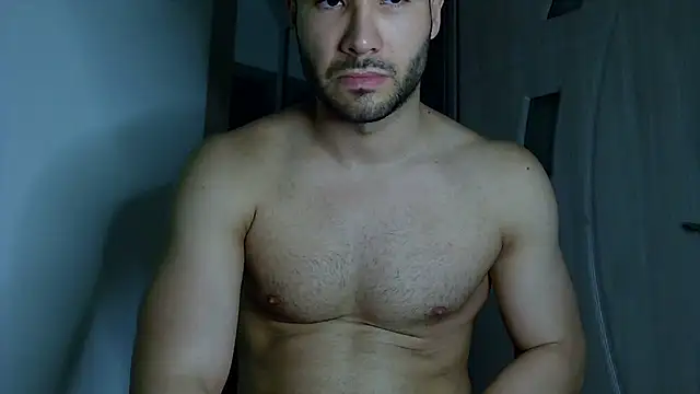 Snapshot of Justynn1 chatting on 07.05.26 Justynn1 online show from 07.05.26
